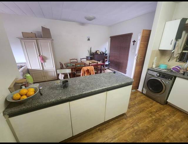 2 BEDROOM TOWNHOUSE FOR SALE IN PIERRE VAN RYNEVELD